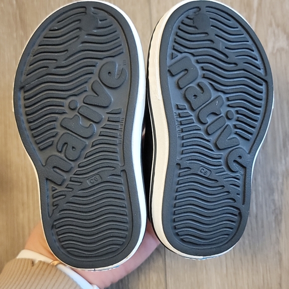 Native Miles Slip On - Picture 3 of 6